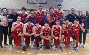 - Erkek basketbol takımı, bugün saat 18.00'de Sırbistan'a karşı şampiyonluk