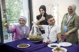 İSTANBUL (AA) – Cumhurbaşkanı Recep Tayyip Erdoğan'ın eşi Emine Erdoğan,