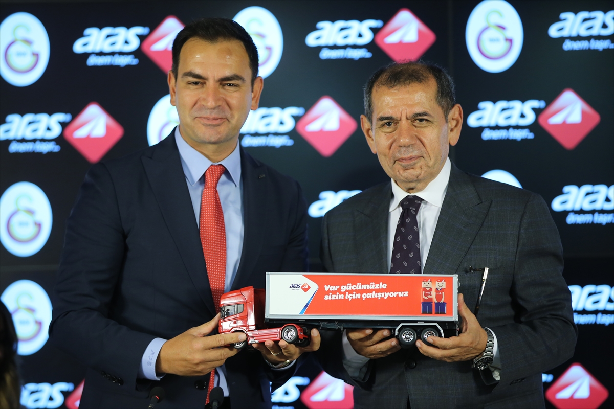 Galatasaray, Aras Kargo ile sponsorluk anlaşması imzaladı