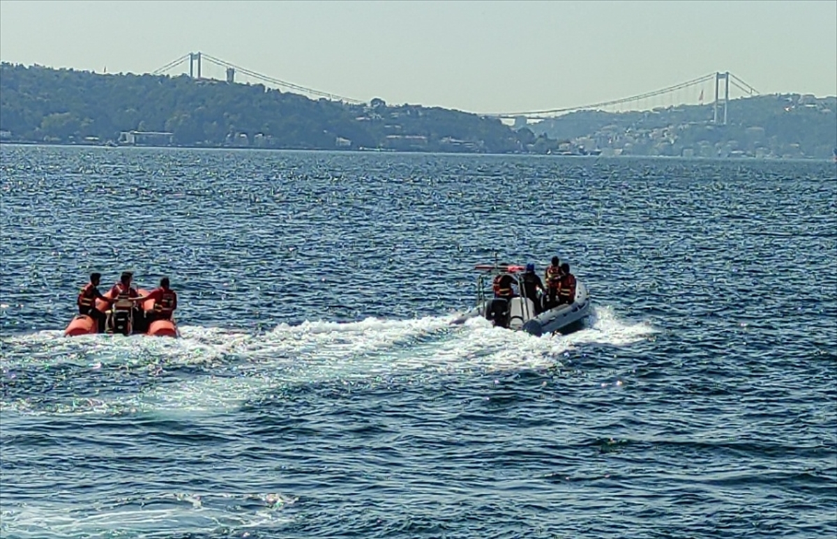 İstanbul'un çeşitli ilçelerinde deniz temizliği yapıldı