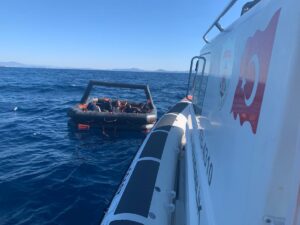 İZMİR (AA) – İzmir'in Dikili ve Çeşme ilçelerinde Yunanistan unsurlarınca