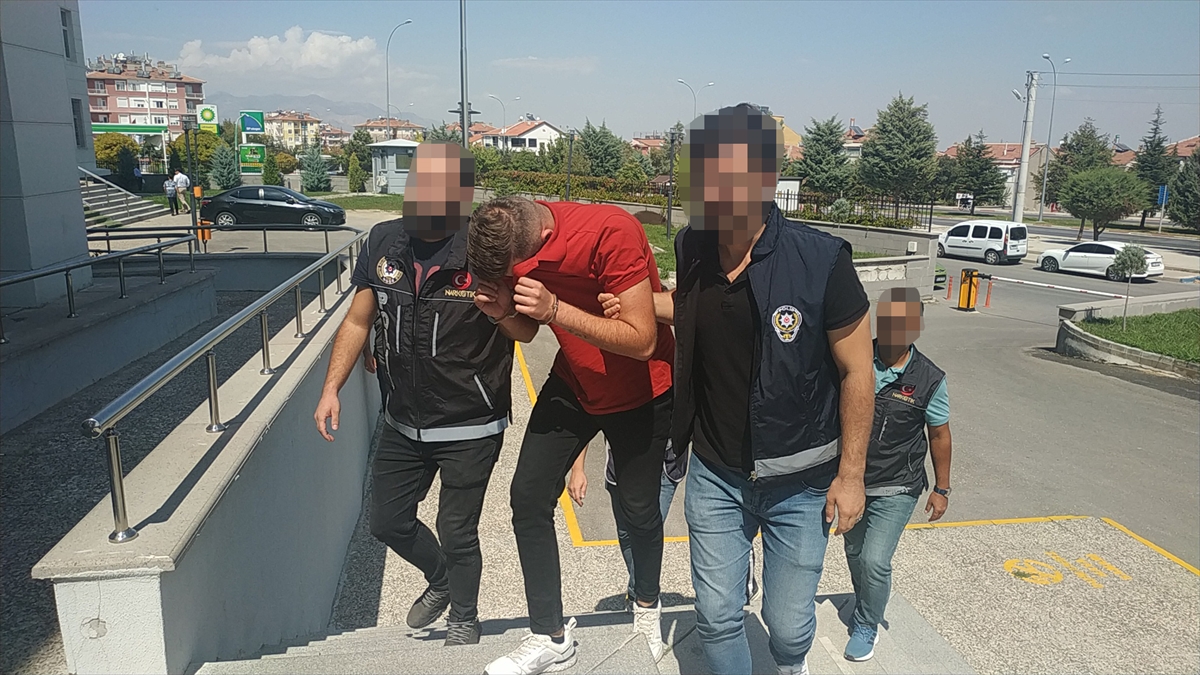 Karaman'da uyuşturucu operasyonunda 4 şüpheli tutuklandı