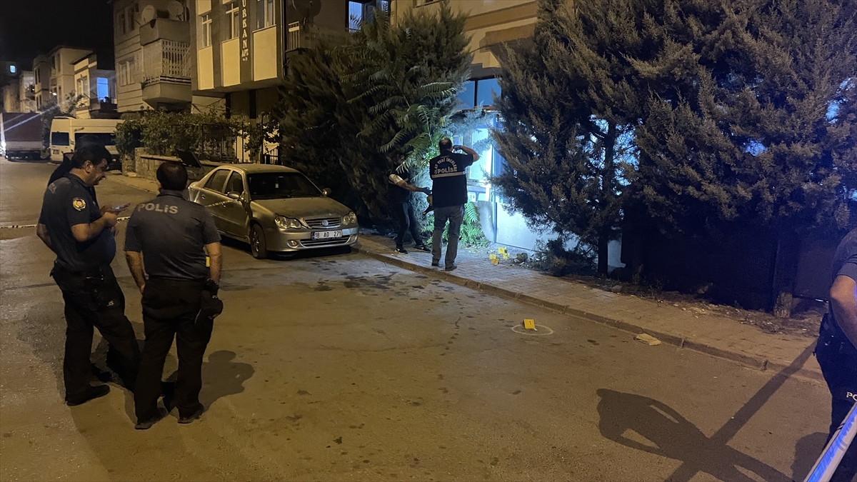 Kayseri'de kıraathanede düzenlenen silahlı saldırıda bir kişi yaralandı