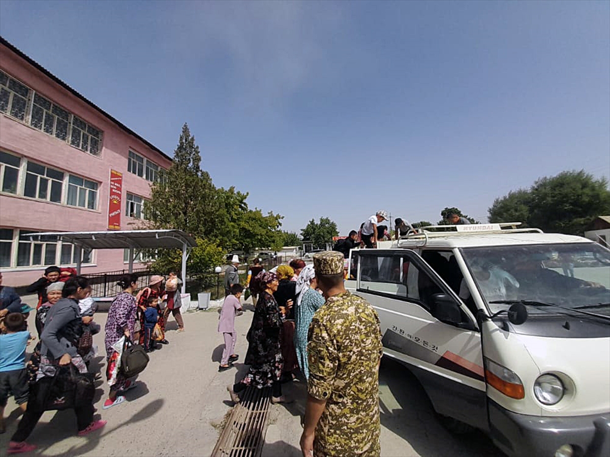 GÜNCELLEME 3 – Kırgızistan ile Tacikistan sınırında çıkan silahlı çatışmada 81 Kırgız yaralandı