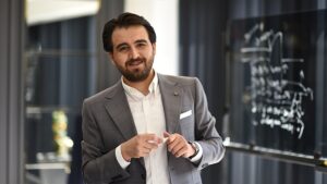 İSTANBUL (AA) – INVAMED Başkanı Raşit Dinç, osteoartrit (kireçlenme) tedavisine