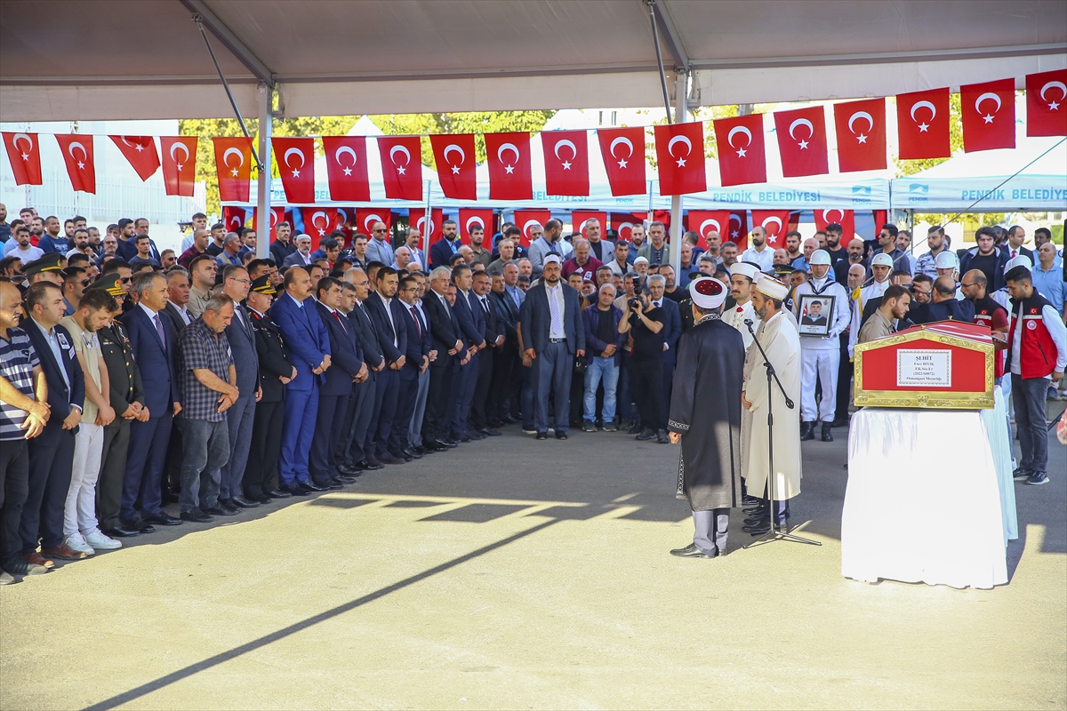 Kocaeli'ndeki iş kazasında şehit olan asker son yolculuğuna uğurlandı