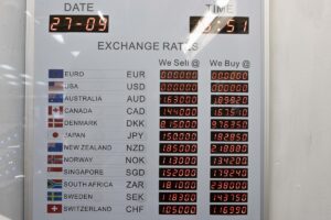 - İngiltere Merkez Bankası döviz kuru gelişmelerini yakından takip ettiğine