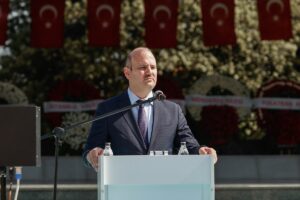 İSTANBUL (AA) – Merhum Başbakan Adnan Menderes, Dışişleri Bakanı Fatin