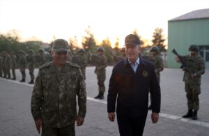 ŞIRNAK (AA) – Milli Savunma Bakanı Hulusi Akar, Irak'ın kuzeyi