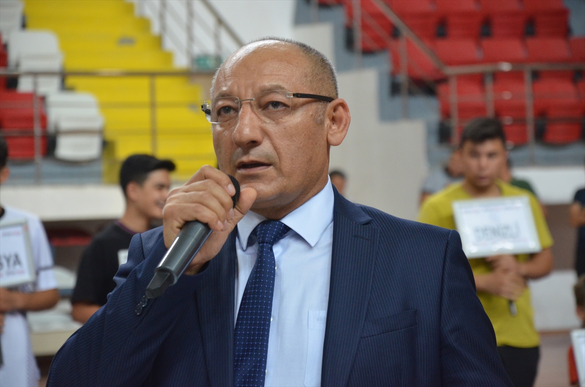 Naim Süleymanoğlu Kulüpler Türkiye Halter Şampiyonası Karaman'da başladı