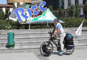 RİZE (AA) – Adana'da, 2013'te 6 yaşındaki oğlunu beyin tümörü