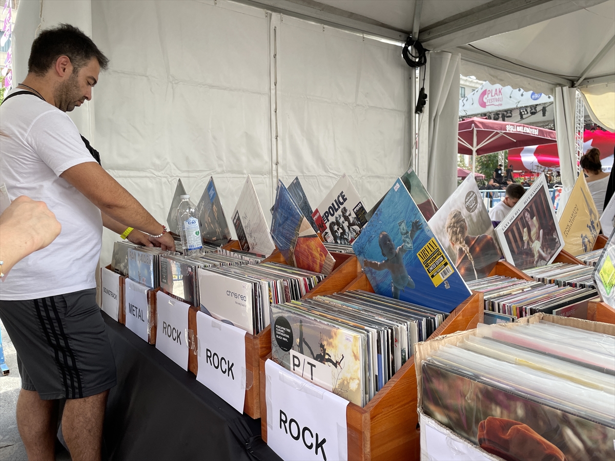 Şişli Plak Festivali, Feriköy Organik Pazarı'nda kapılarını açtı