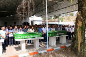 MALATYA (AA) – Bursa'da katıldıkları kına gecesinden dönerken Sivas'ta geçirdikleri