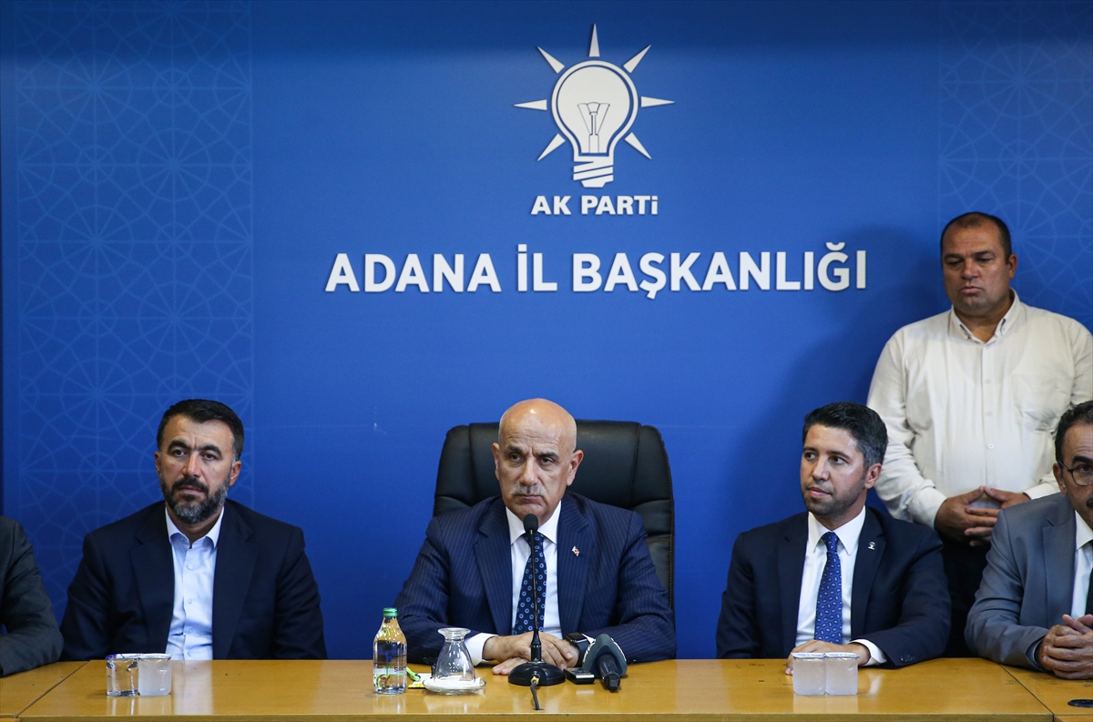Bakan Vahit Kirişci, AK Parti Adana İl Başkanlığını ziyaretinde konuştu: