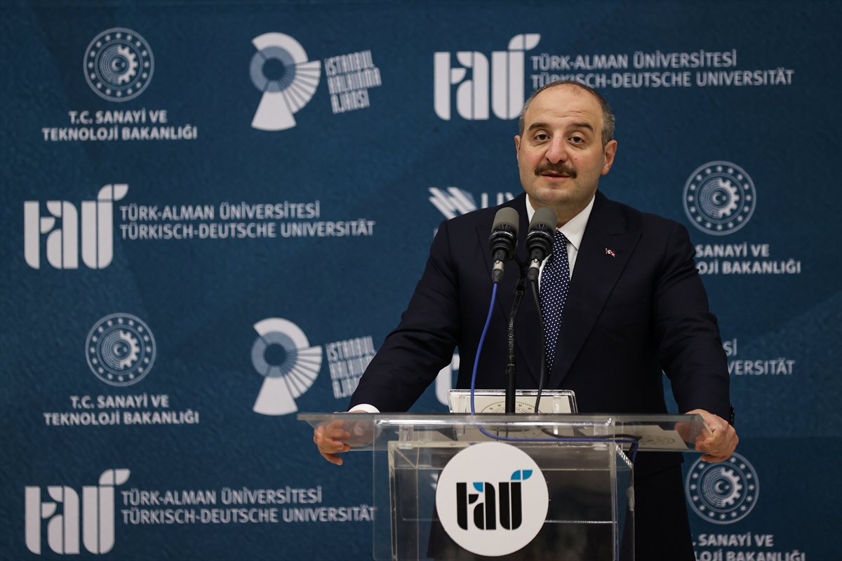 Bakan Varank, Türk Alman Üniversitesi UYAM Güdümlü Proje İmza Töreni'nde konuştu: