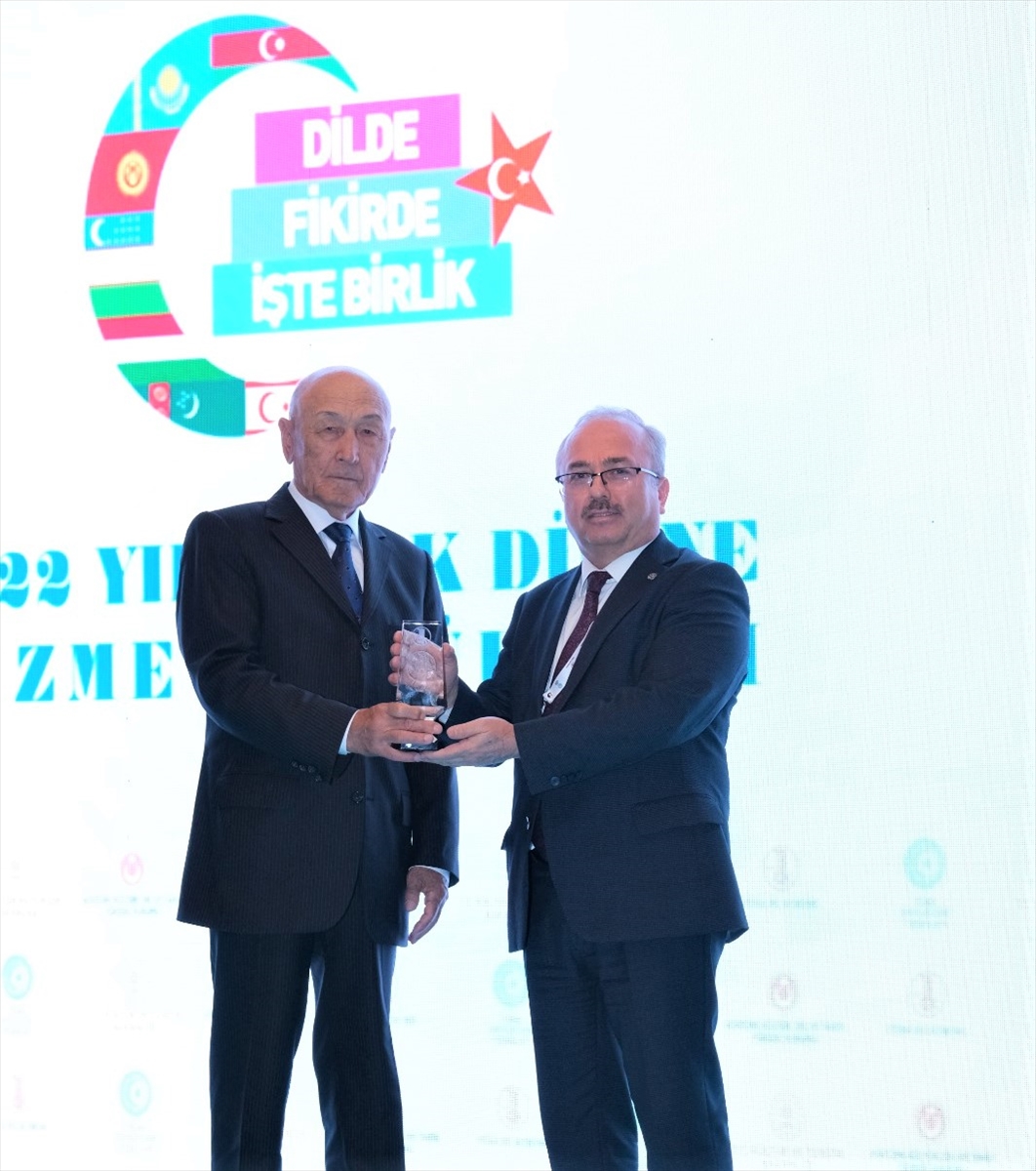 Türkiye Maarif Vakfı, Türk Diline Hizmet Ödülü'ne layık görüldü