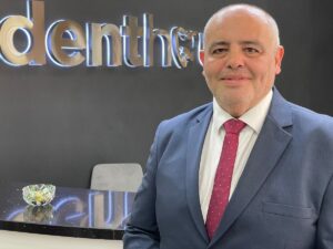 İSTANBUL (AA) – Denthouse Uluslararası Hasta Koordinatörü Zemçi Zübeyir Somuncu,