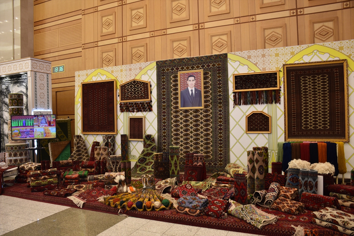 Türkmenistan’da bağımsızlık bayramı öncesinde fuar düzenlendi