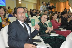 AŞKABAT (AA) – Türkmenistan’da daimi ikamet eden yabancı uyruklu 1530