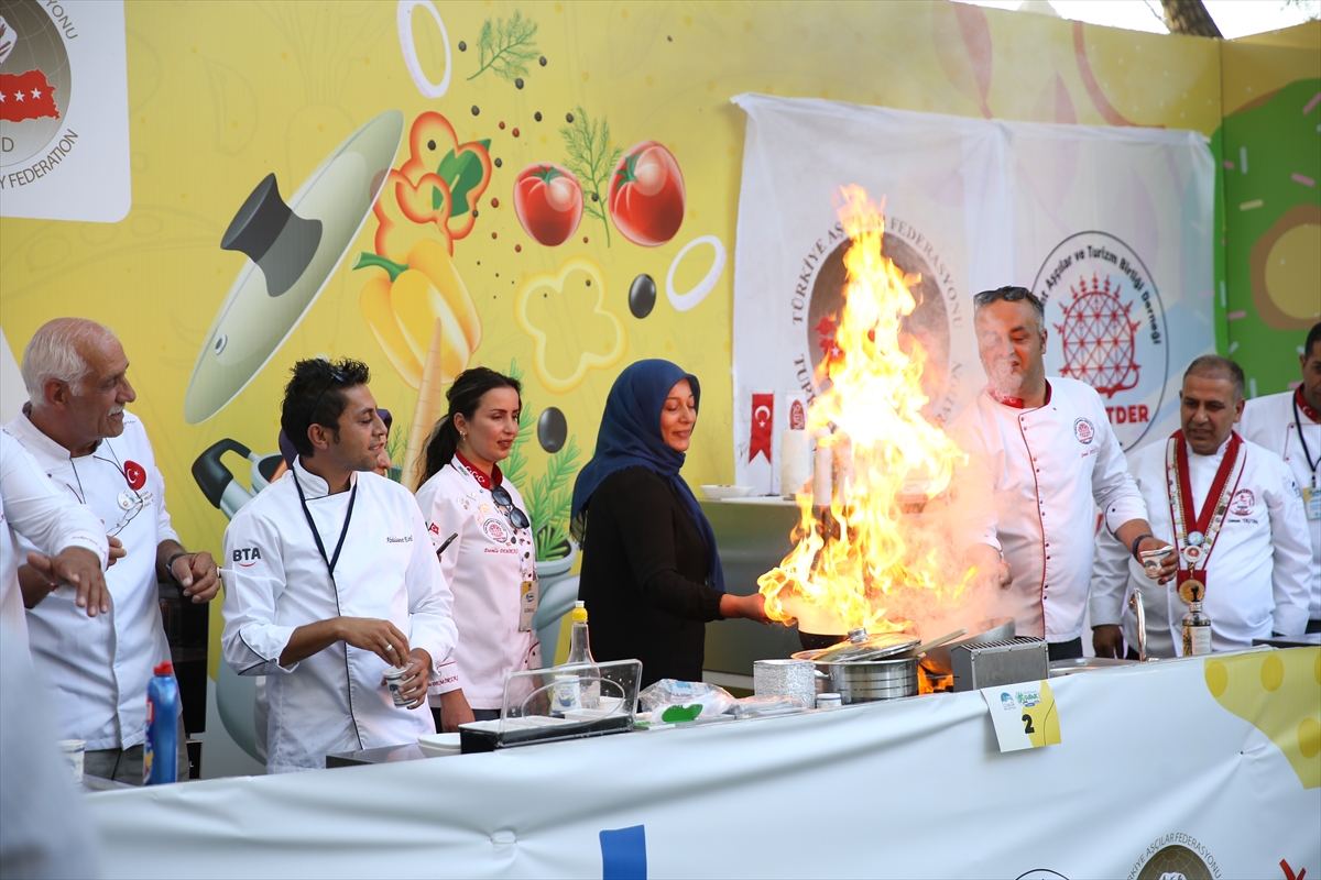 Uluslararası Çubuk Turşu ve Kültür Festivali'nde yöresel yemekler yarıştı
