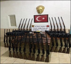 ANKARA (AA) – Van ve Hakkari sınırlarında kaçakçılara yönelik operasyonlarda,