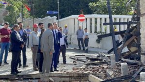 İSTANBUL (AA) – Zeytinburnu'nda dün gece çıkan yangında ağır hasar