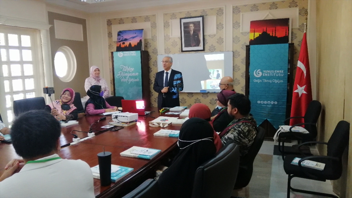 Yunus Emre Enstitüsü Brunei'de yüz yüze Türkçe derslerine başladı
