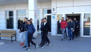 AKSARAY (AA) – Aksaray'da uyuşturucu satıcılarına yönelik operasyonda gözaltına alınan
