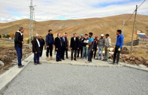 ARDAHAN (AA) – Ardahan Valisi Hüseyin Öner, Göle ilçesinde depremden