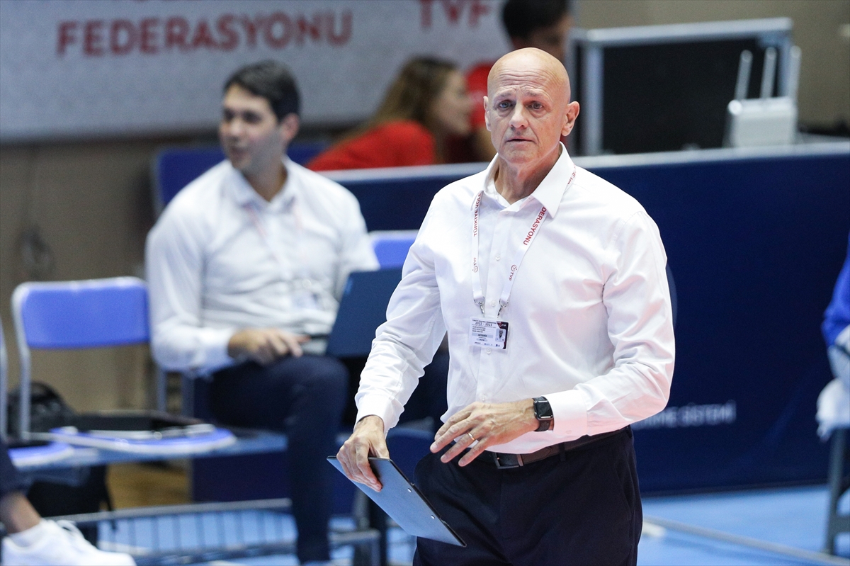 Voleybol: AXA Sigorta Efeler Ligi