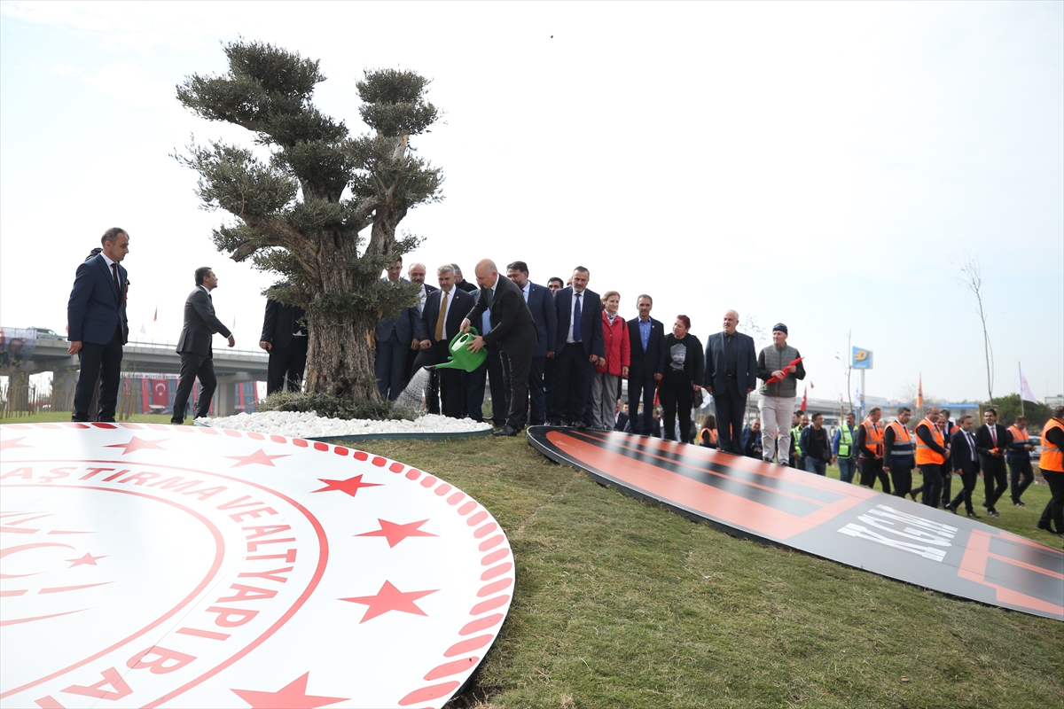Bakan Karaismailoğlu, Bandırma Farklı Seviyeli Kavşağı Açılış Töreni'nde konuştu: