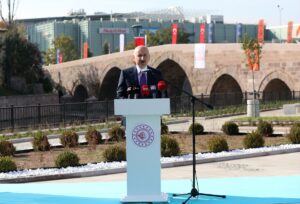ANKARA (AA) – Ulaştırma ve Altyapı Bakanı Adil Karaismailoğlu, "Ülkemizin