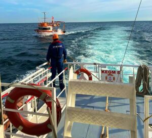 İSTANBUL (AA) – İstanbul Beykoz açıklarında makinesi arızalanan tekne kıyıya