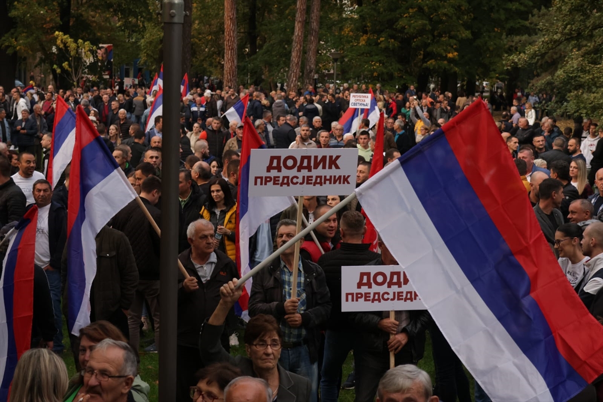 Bosnalı Sırplar Banja Luka'da gösteri düzenledi