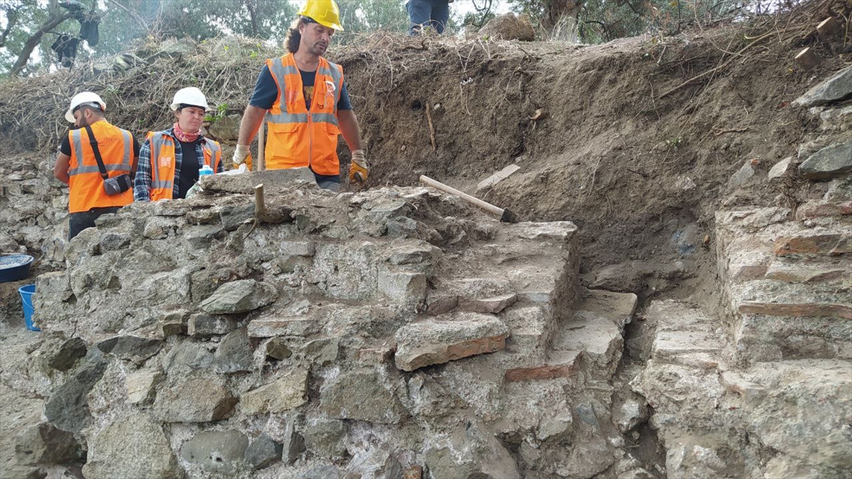 Bursa'daki Myrleia-Apameia Antik Kenti'nde arkeolojik kazı yeniden başladı