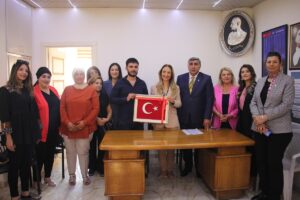 KİLİS (AA) – CHP Kadın Kolları Genel Başkanı Aylin Nazlıaka,