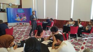 DİYARBAKIR (AA) – Basın İlan Kurumunca (BİK) Diyarbakır'da öğrenciler, akademisyenler,