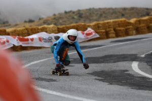 AKSARAY (AA) – Dünya İniş Kaykay ve Hız Kayağı Şampiyonası