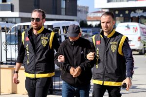 EDİRNE (AA) – Edirne'de çay bahçesinde tartıştığı kadını bıçakla yaralayan