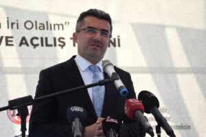 - "Alevi, Sünni demedik. Kürt, Türk, Laz, Çerkez demedik. İnsan,