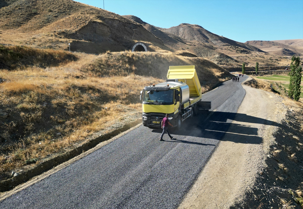 Erzurum'un yolları akıllı iş makineleriyle yüksek standarda kavuşacak