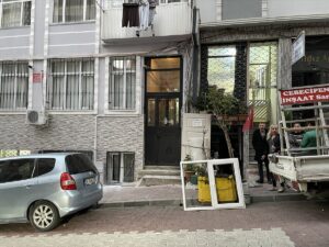 İSTANBUL (AA) – Fatih'te bir apartmanın bodrum katında bulunan parçalanmış
