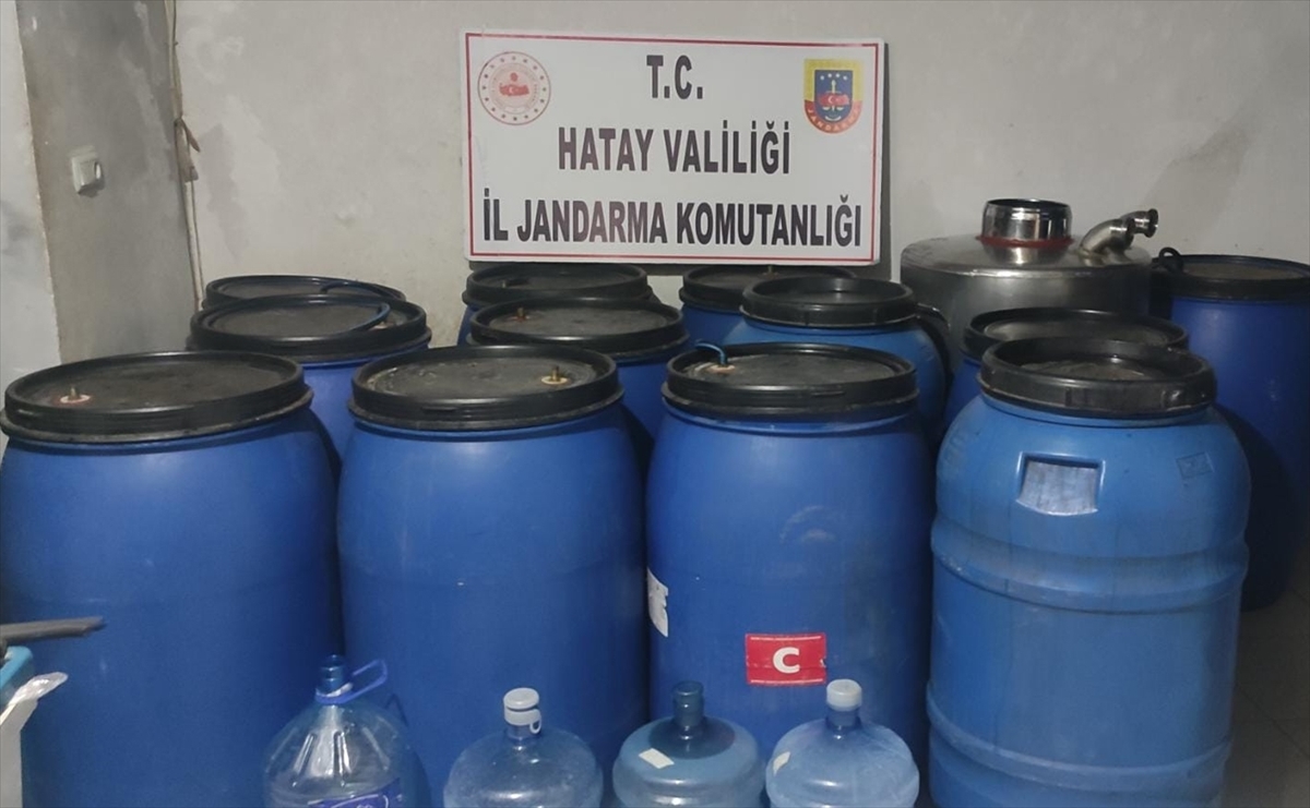 Hatay'da 3 bin 750 litre sahte içki ele geçirildi