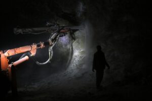 IĞDIR (AA) – Iğdır'ın Tuzluca ilçesindeki Tuz Dağı'ndaki, her yıl