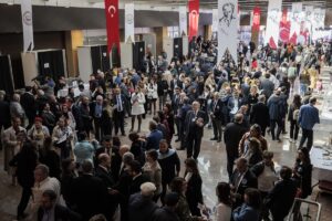 - Baro başkanlığı için 9 adayın yarıştığı genel kurulda 144