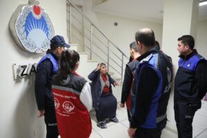 KIRKLARELİ (AA) – Kırklareli'nde dilencilik yapan bir kadının üzerinde 5