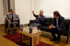 İSTANBUL (AA) – Modern Arnavut edebiyatının önemli isimlerinden yazar Kim