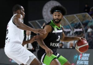 - Manisa Büyükşehir Belediyespor: 73 - Beşiktaş Emlakjet: 66