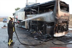 - Otobüsteki 23 yolcu tahliye edildi