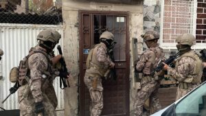 MERSİN (AA) – Mersin'de, terör örgütleri PKK/KCK ve DEAŞ şüphelisi